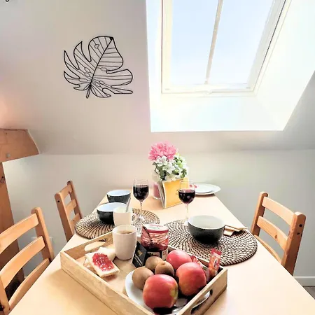 En Plein Centre De Saint-omer - A 5 Min De La Gare, Parking Prive Gratuit