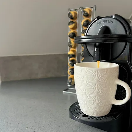 En Plein Centre De Saint-omer - A 5 Min De La Gare, Parking Prive Gratuit *